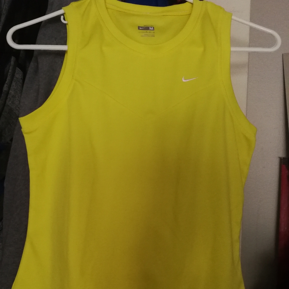 Nike Fit DRY yellow breathable tank top